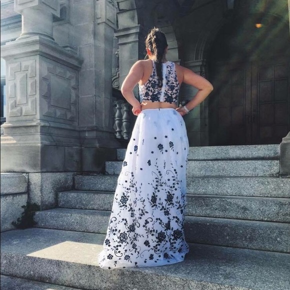 Prom Dress - Picture 2 of 2